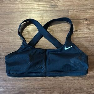 NWOT Nike swim top